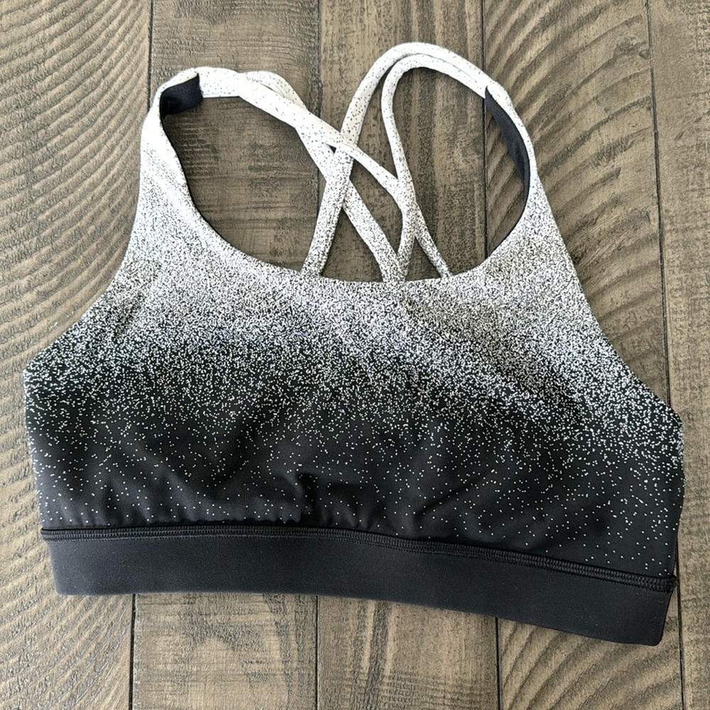 Lululemon sports bra